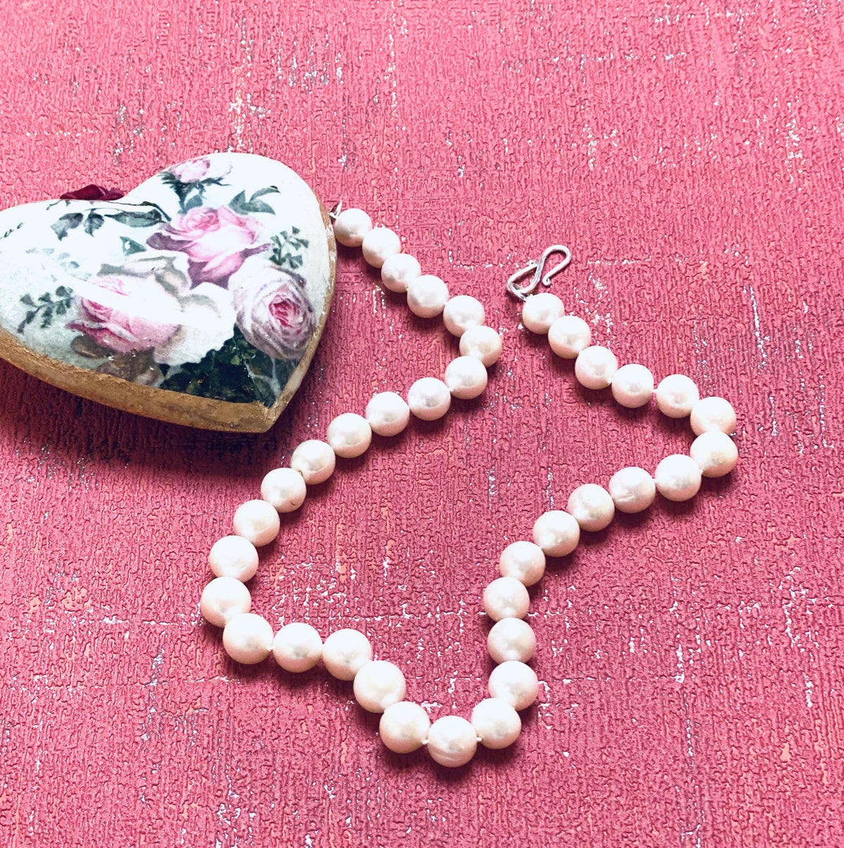 Pearl Design Necklace