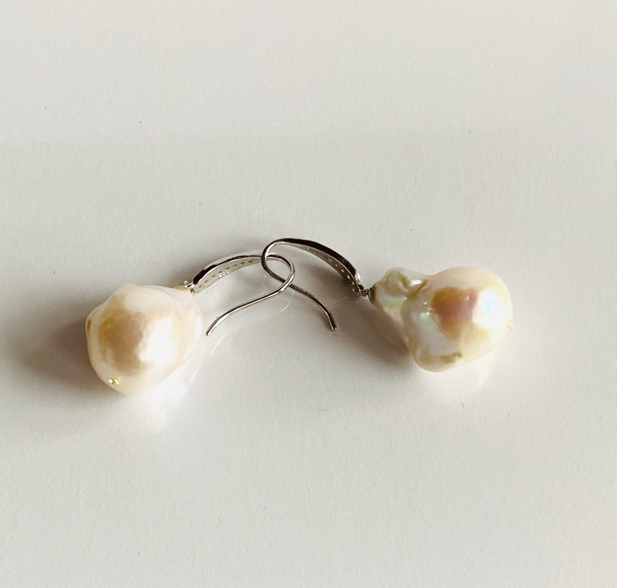 Pearl Earrings Dangle Irregular Silver setting