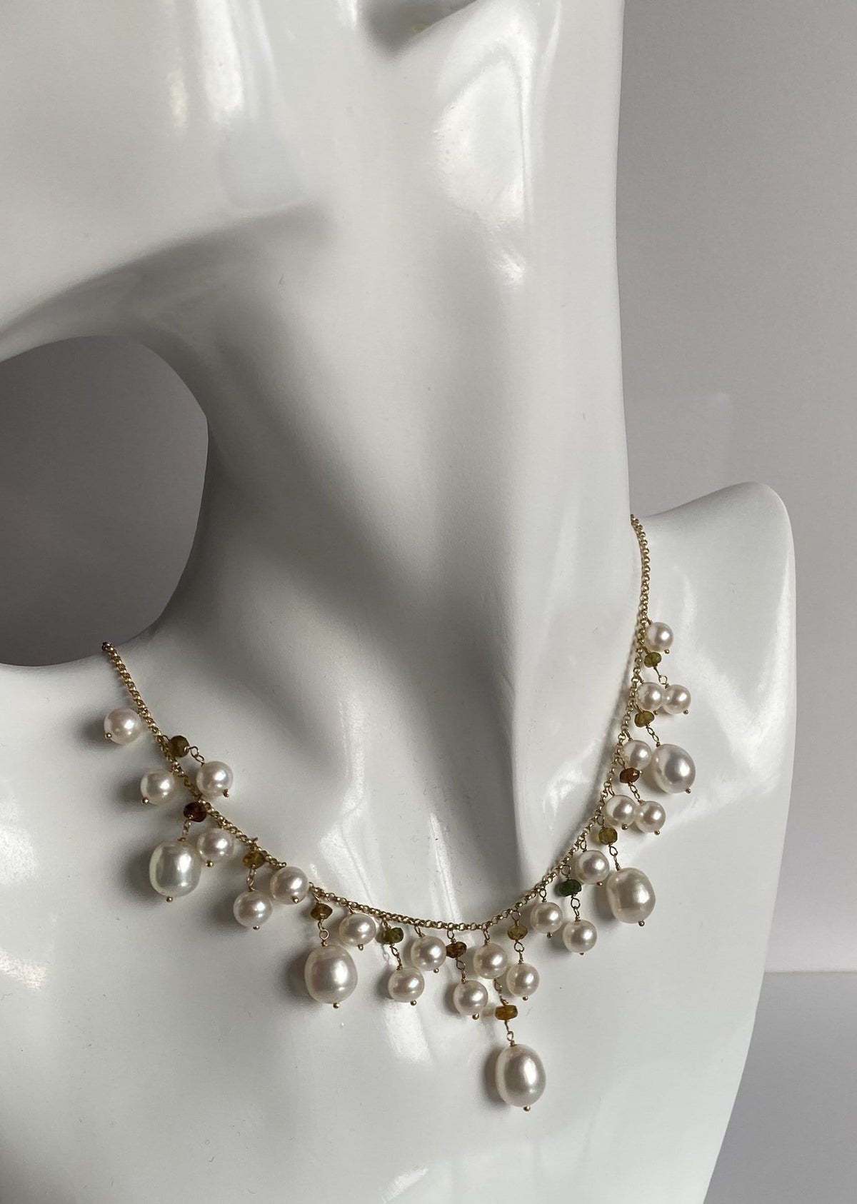 14kt Delicate Pearl Necklace Gold setting