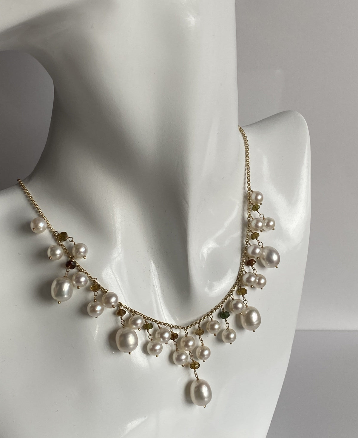 14kt Delicate Pearl Necklace Gold setting