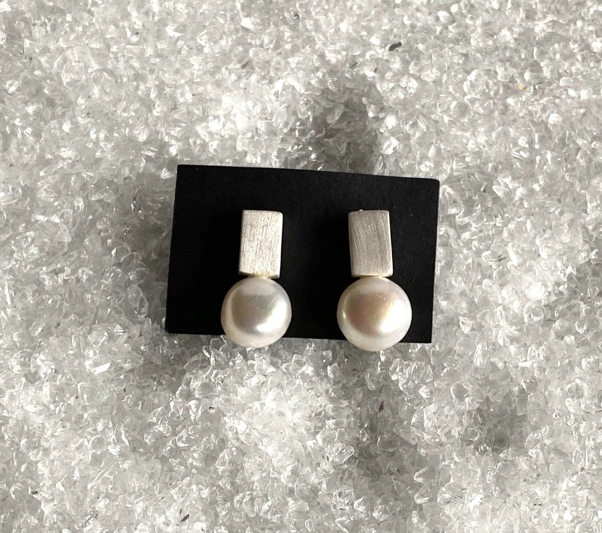 Stunning Pearl Earrings Silver